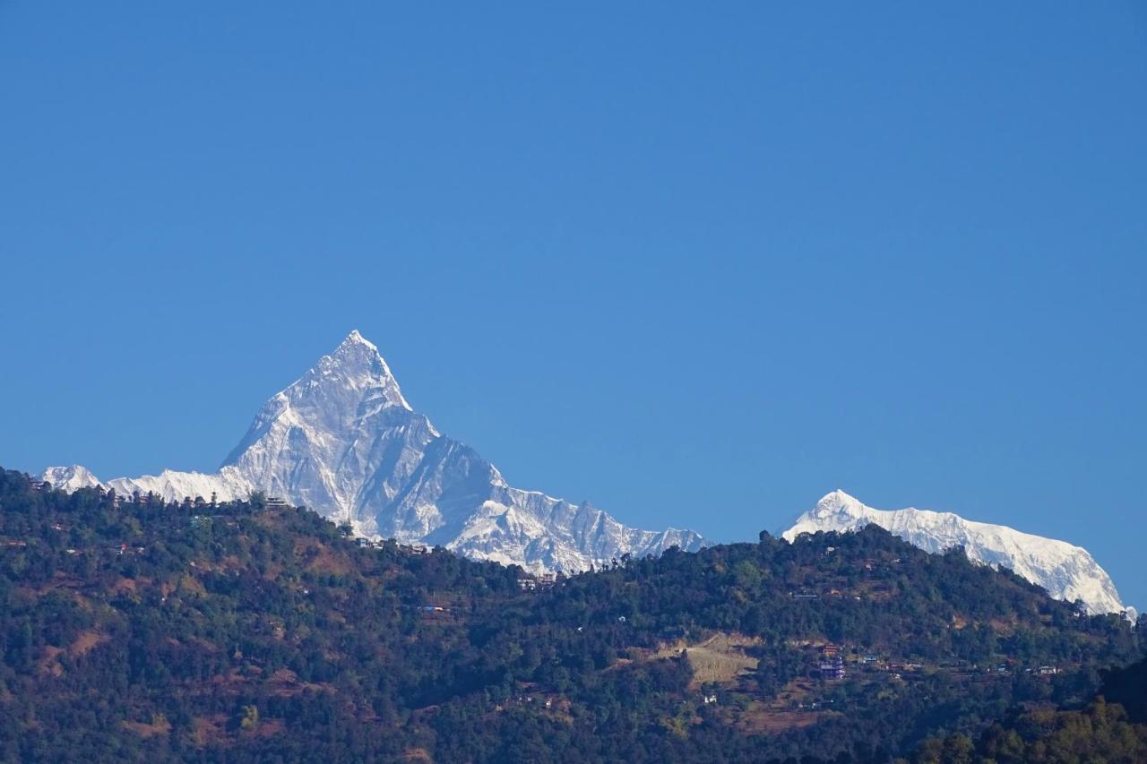 Hotel Karuna Pokhara Extérieur photo