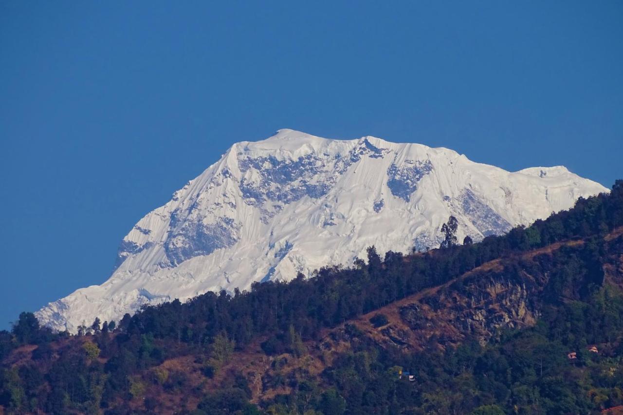 Hotel Karuna Pokhara Extérieur photo